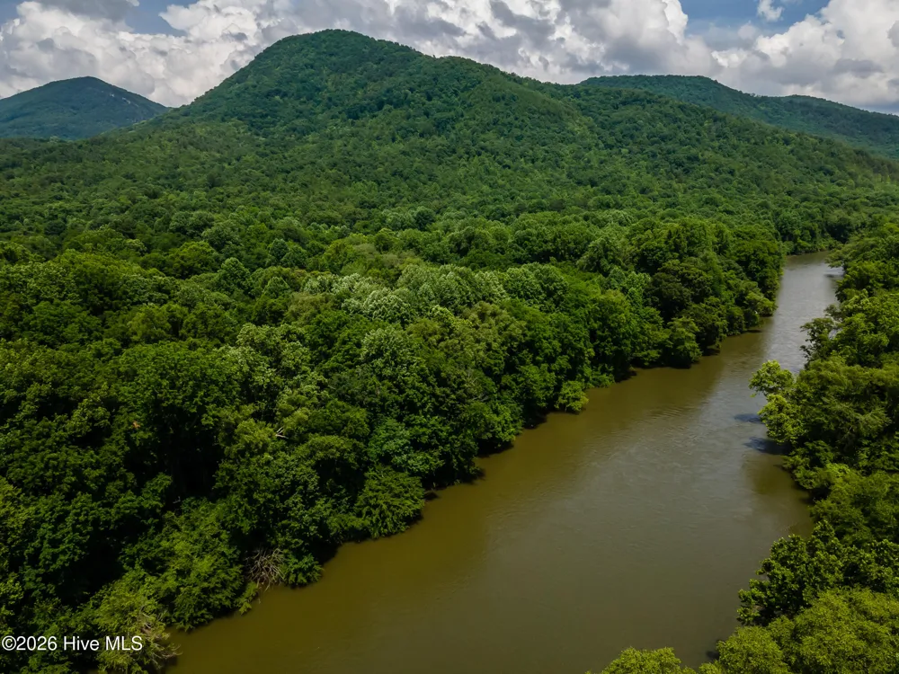 5518 Highway 30 Benton, TN 37307
