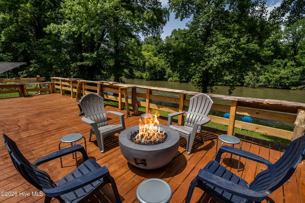 5518 Highway 30 Benton, TN 37307