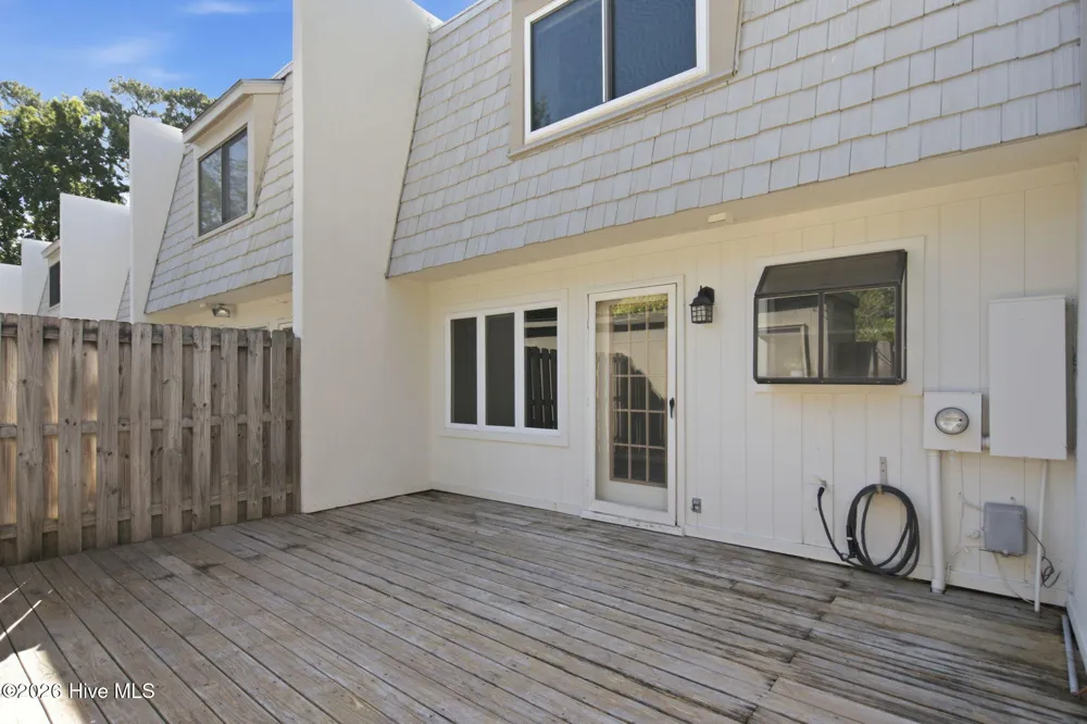 532 Cobblestone Drive Wilmington, NC 28405