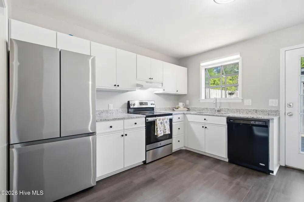532 Cobblestone Drive Wilmington, NC 28405