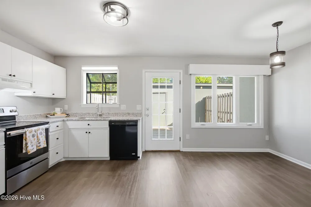 532 Cobblestone Drive Wilmington, NC 28405