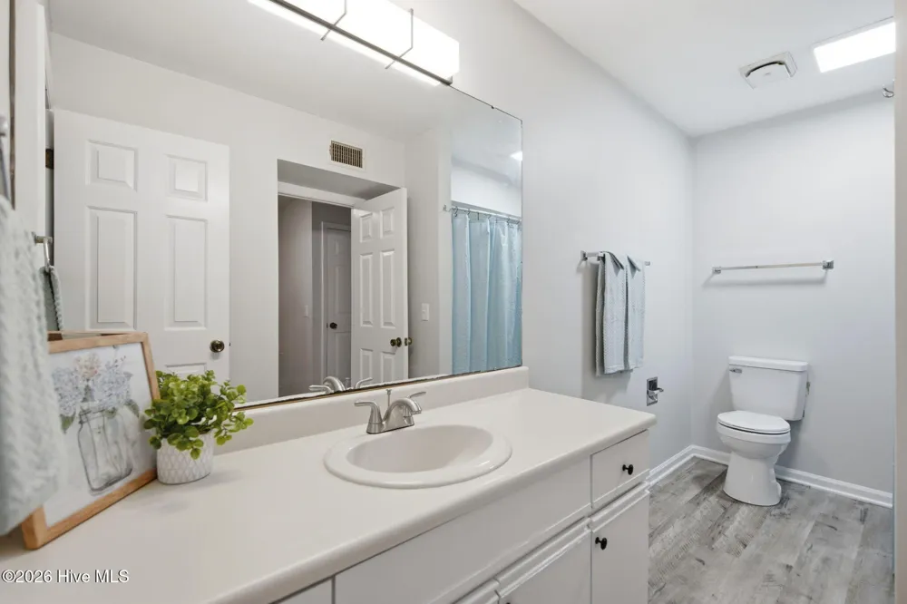 532 Cobblestone Drive Wilmington, NC 28405