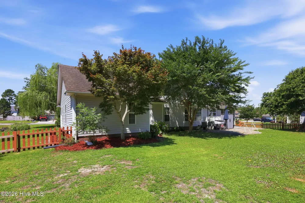 135 Tifton Circle Cape Carteret, NC 28584