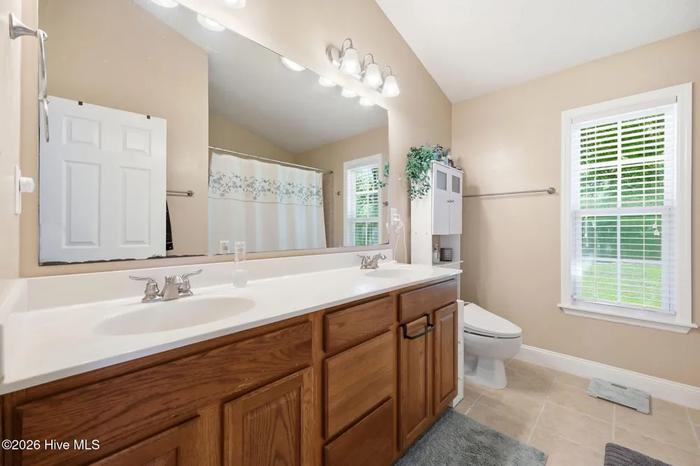 135 Tifton Circle Cape Carteret, NC 28584