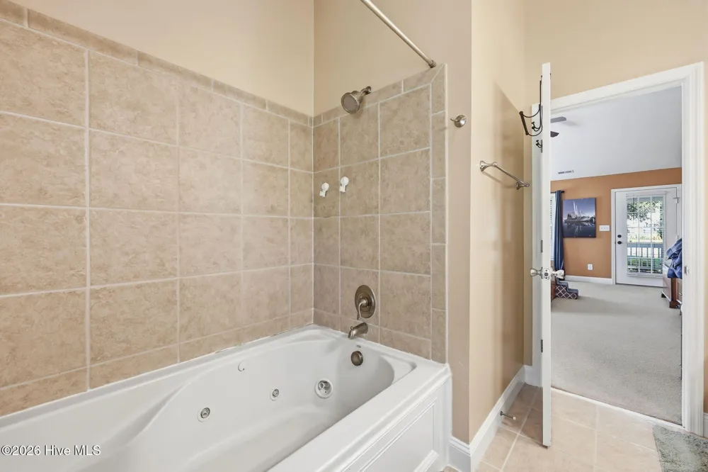 135 Tifton Circle Cape Carteret, NC 28584