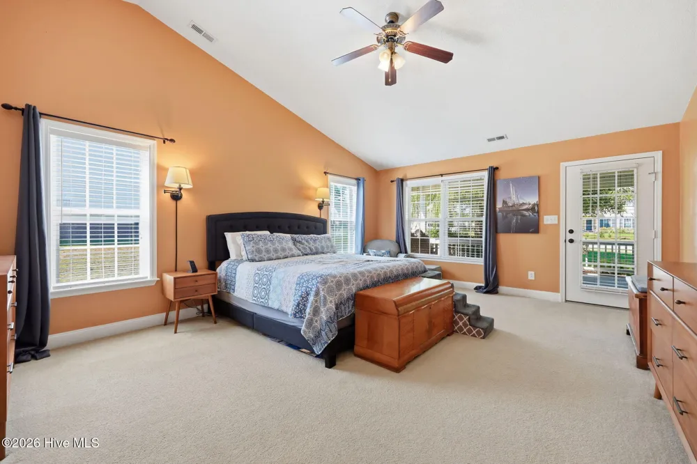 135 Tifton Circle Cape Carteret, NC 28584