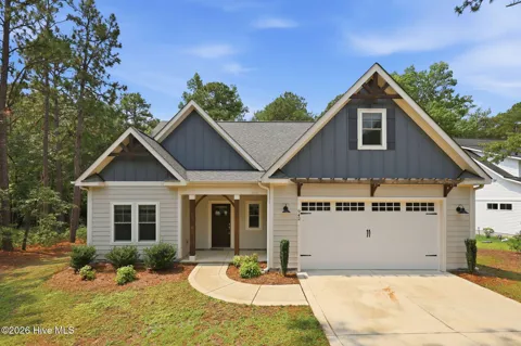 942 Greenbriar Drive
