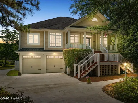 447 Kristen Lane SW