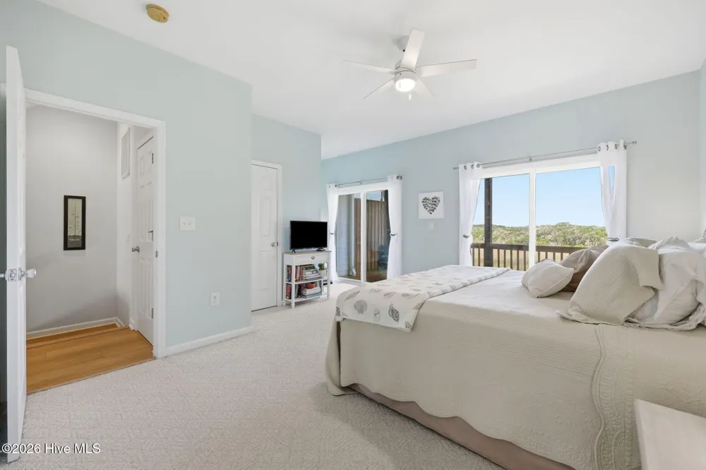 515 New River Drive #D Surf City, NC 28445