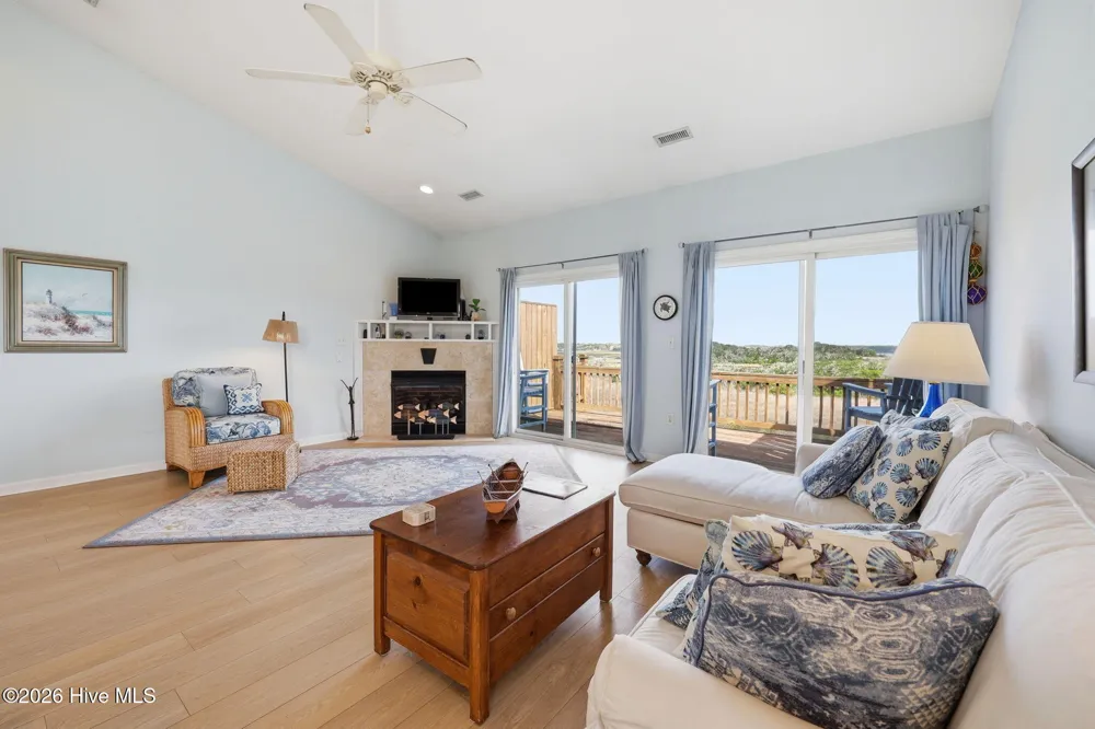 515 New River Drive #D Surf City, NC 28445