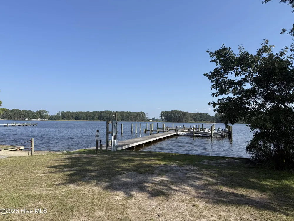 92 Winfield Lane Pinetown, NC 27865