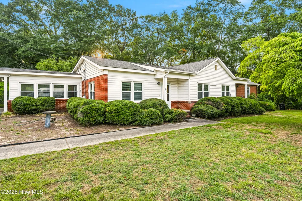 163 & 165 E Main Street E Ellerbe, NC 28338