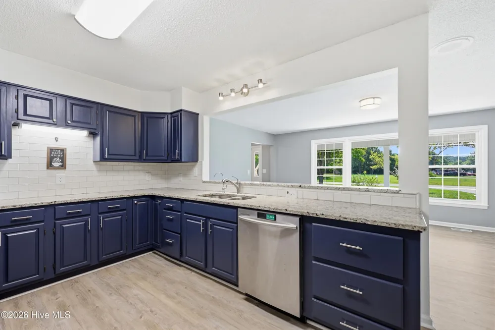 526 Crow Hill Road Beaufort, NC 28516