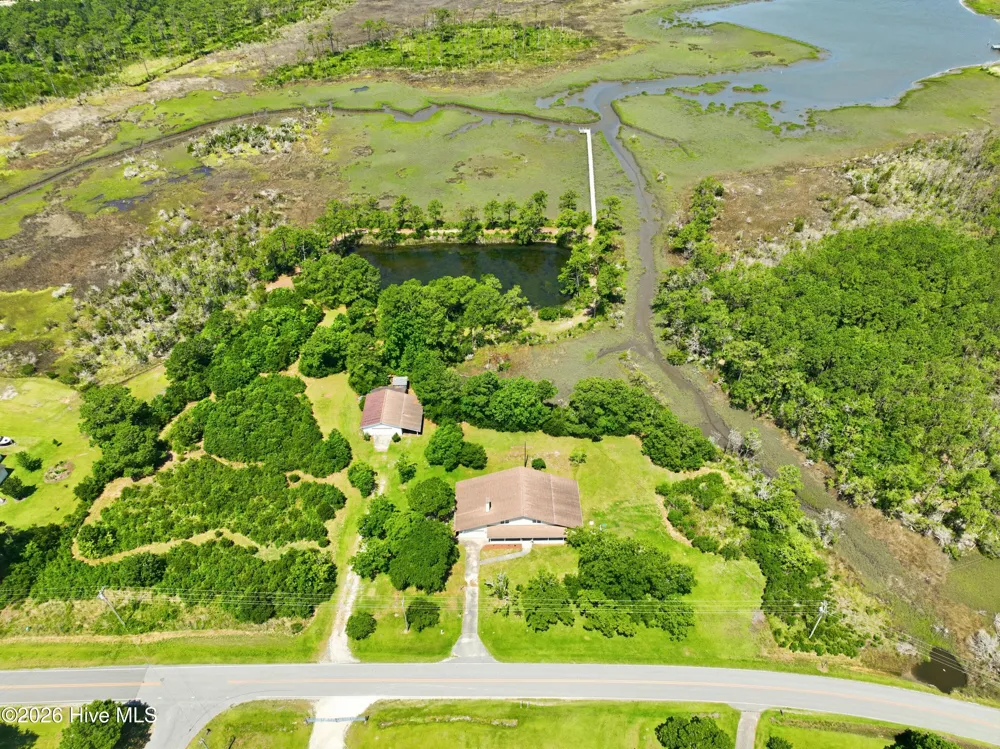 526 Crow Hill Road Beaufort, NC 28516