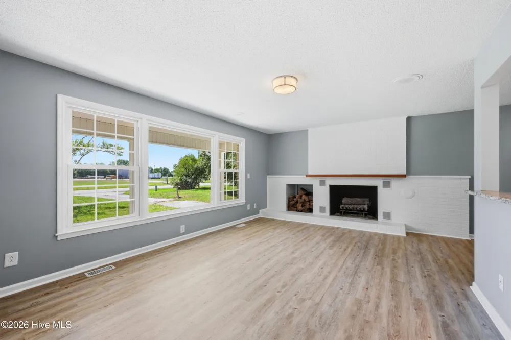 526 Crow Hill Road Beaufort, NC 28516