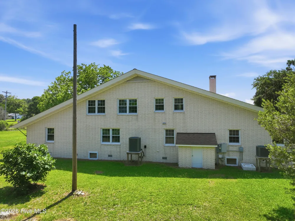 526 Crow Hill Road Beaufort, NC 28516