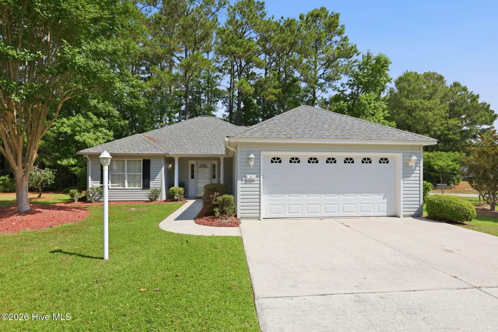 702 Hummingbird S Swansboro, NC 28584