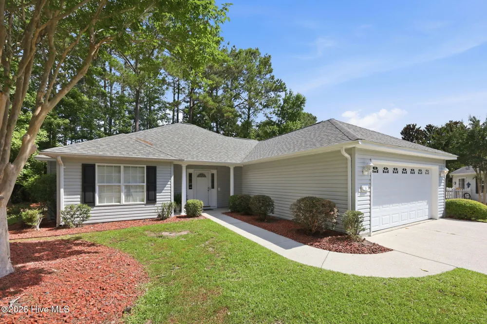 702 Hummingbird S Swansboro, NC 28584