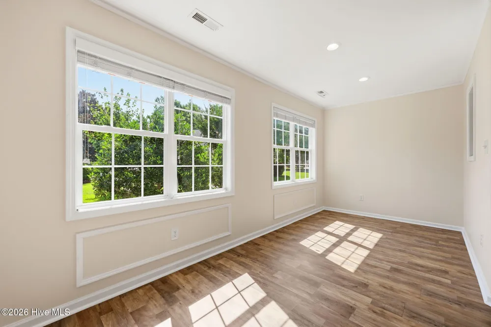 702 Hummingbird S Swansboro, NC 28584