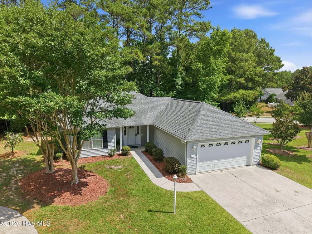 702 Hummingbird S Swansboro, NC 28584