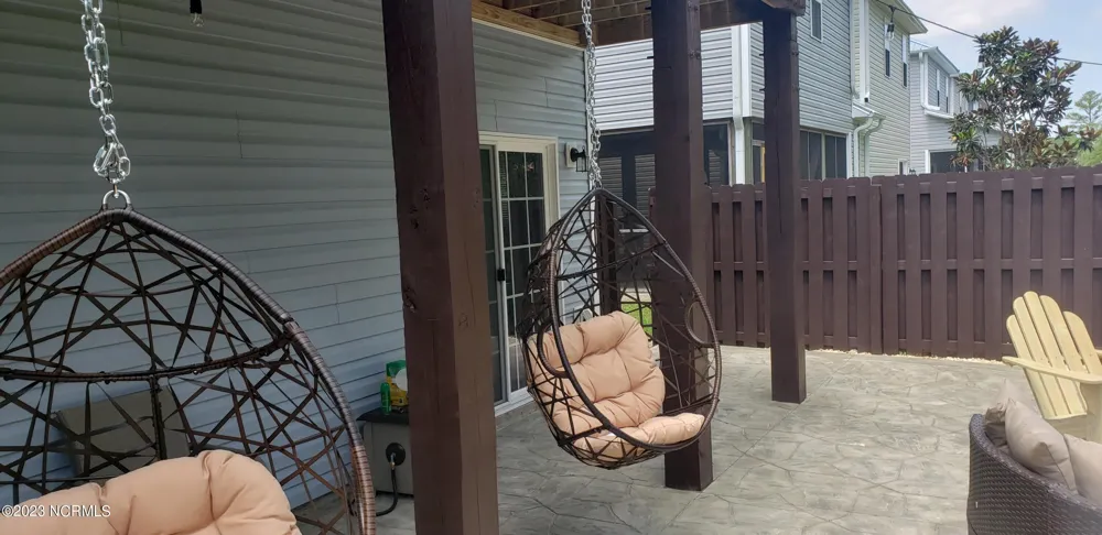 123 James Avenue Surf City, NC 28445