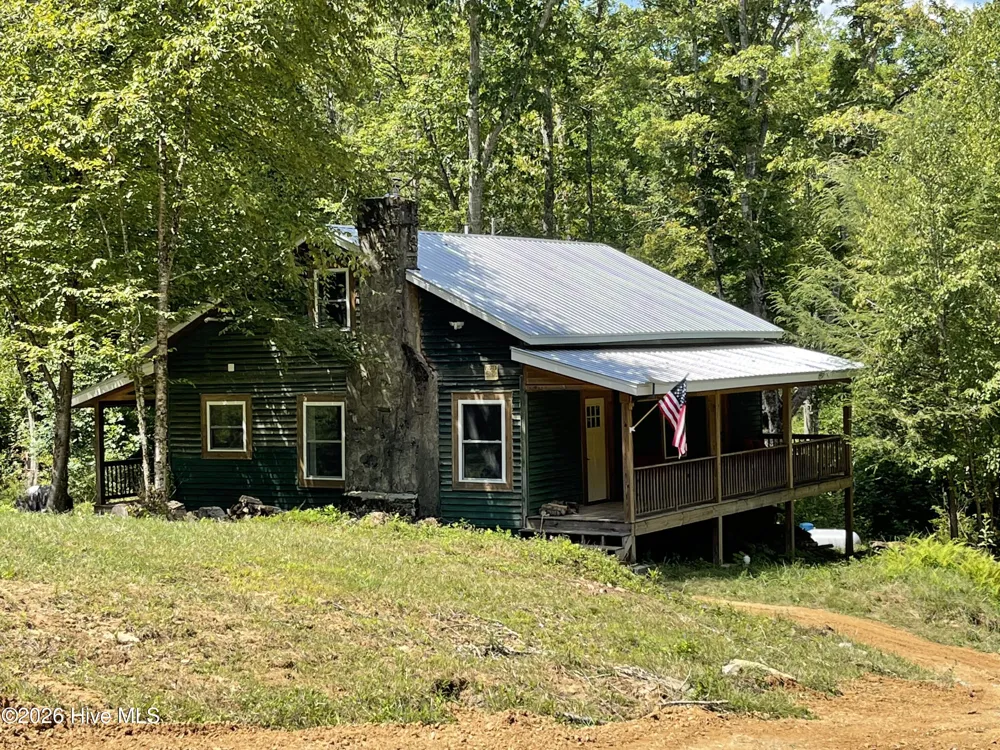 575 Vestal Cochran Road Topton, NC 28781