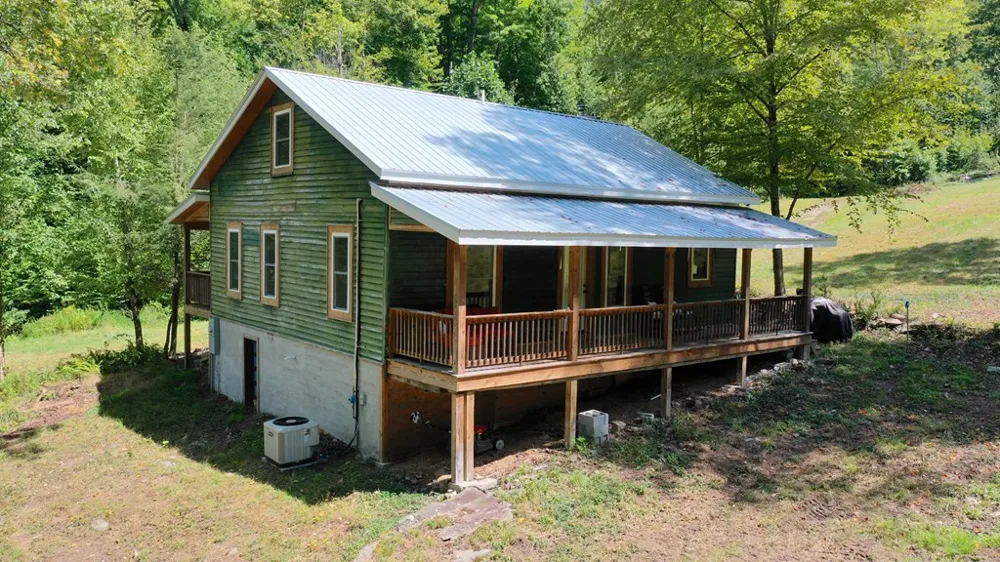 575 Vestal Cochran Road Topton, NC 28781