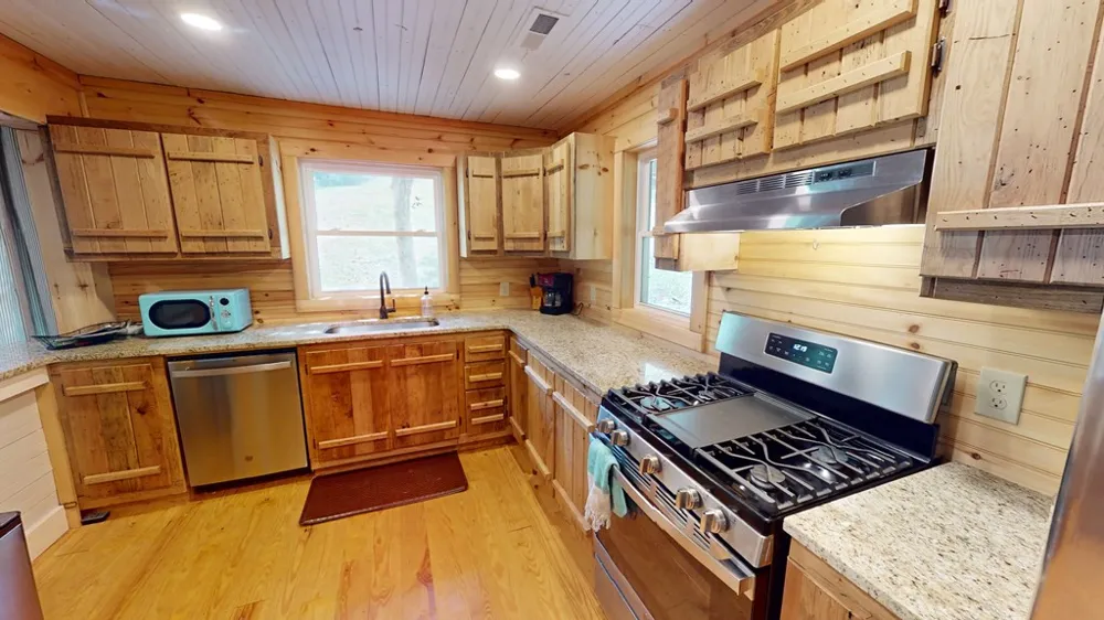 575 Vestal Cochran Road Topton, NC 28781