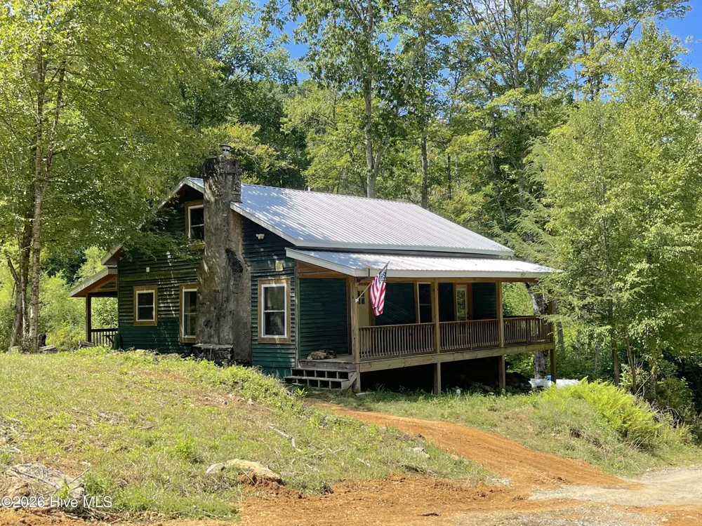575 Vestal Cochran Road Topton, NC 28781