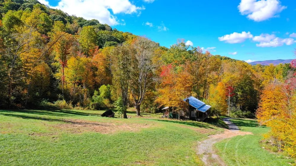 575 Vestal Cochran Road Topton, NC 28781
