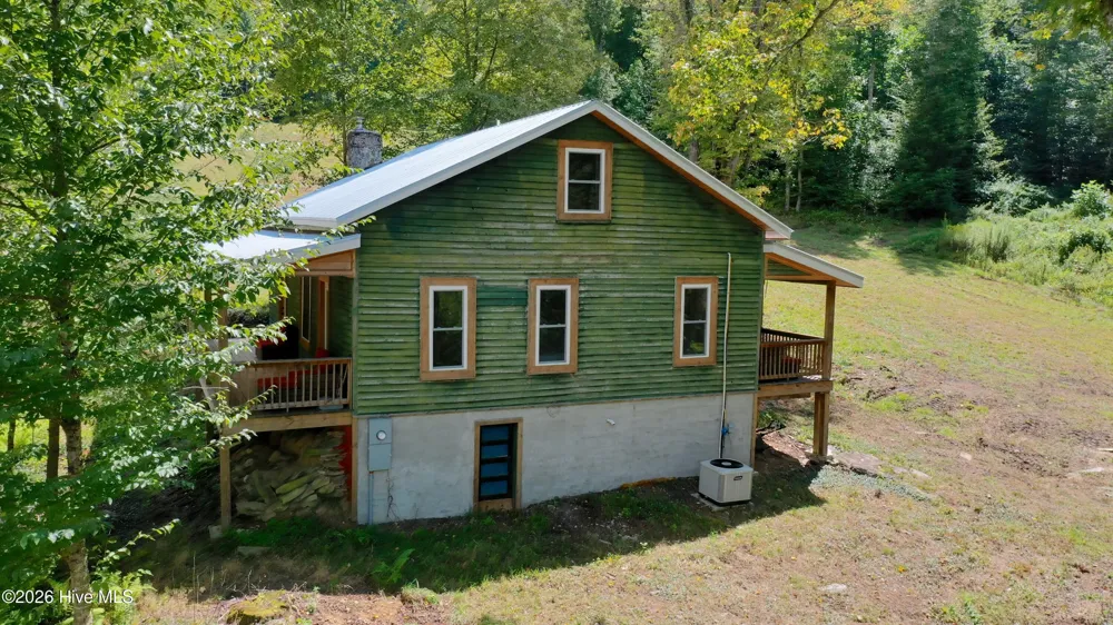 575 Vestal Cochran Road Topton, NC 28781