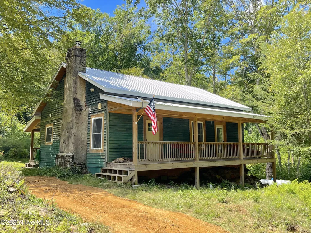 575 Vestal Cochran Road Topton, NC 28781