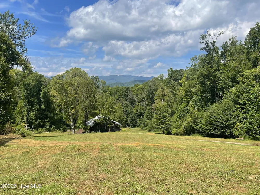 575 Vestal Cochran Road Topton, NC 28781