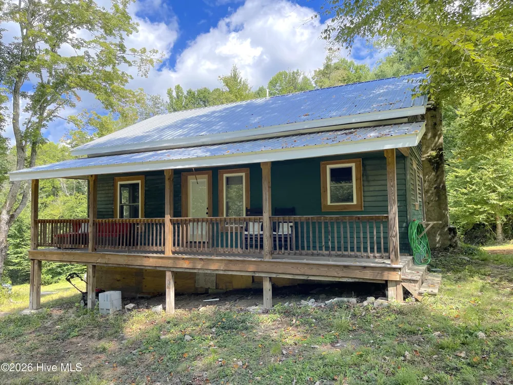 575 Vestal Cochran Road Topton, NC 28781