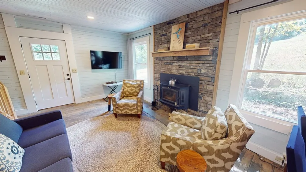 575 Vestal Cochran Road Topton, NC 28781