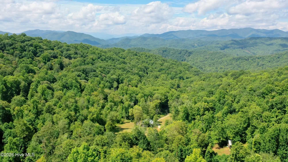 575 Vestal Cochran Road Topton, NC 28781