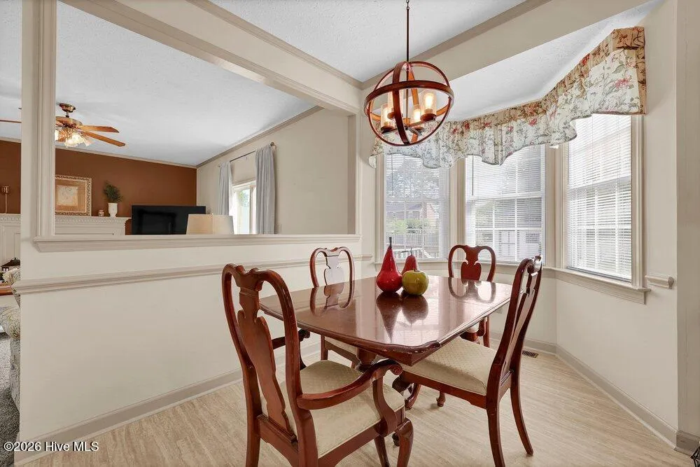 6608 Shire Lane Wilmington, NC 28411