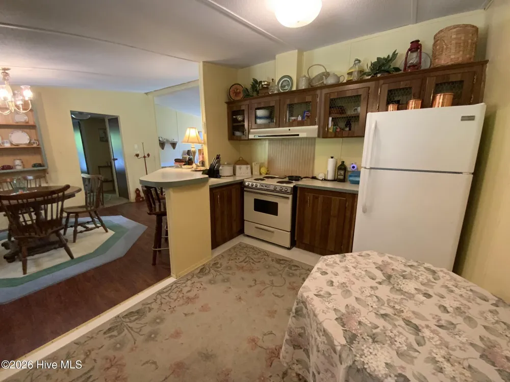 185 Joyces Topton, NC 28781