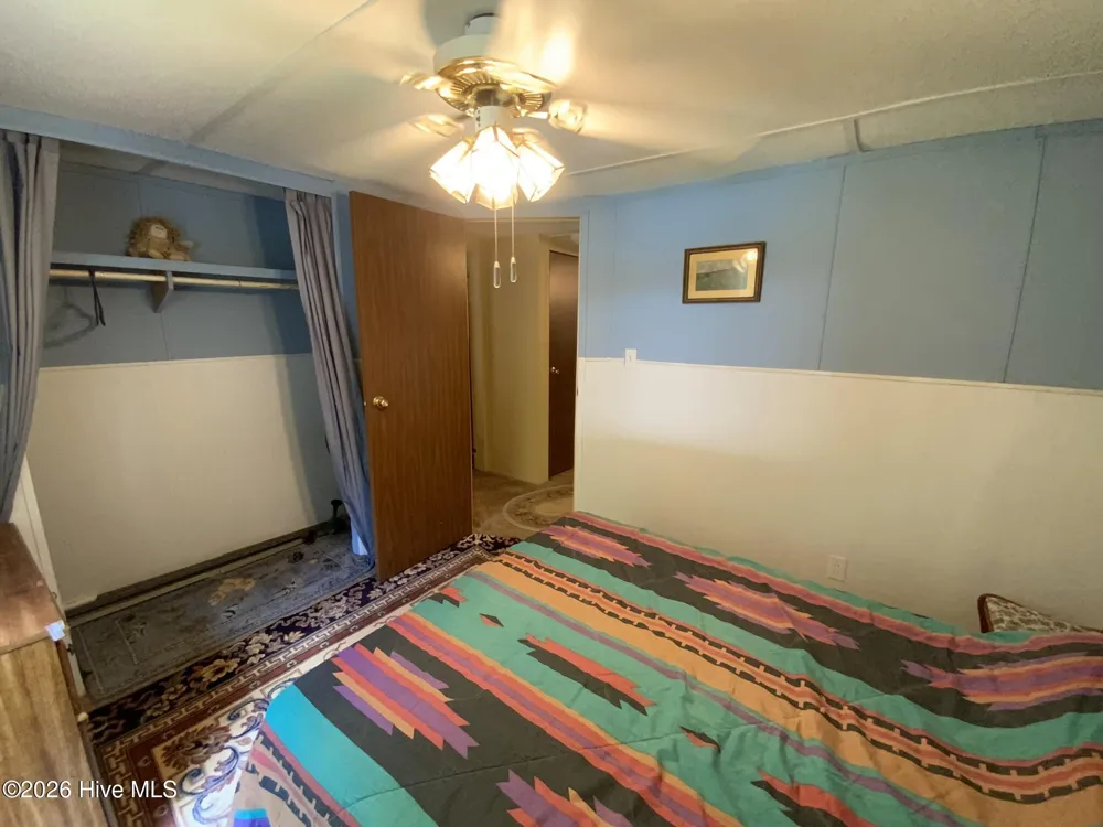 185 Joyces Topton, NC 28781