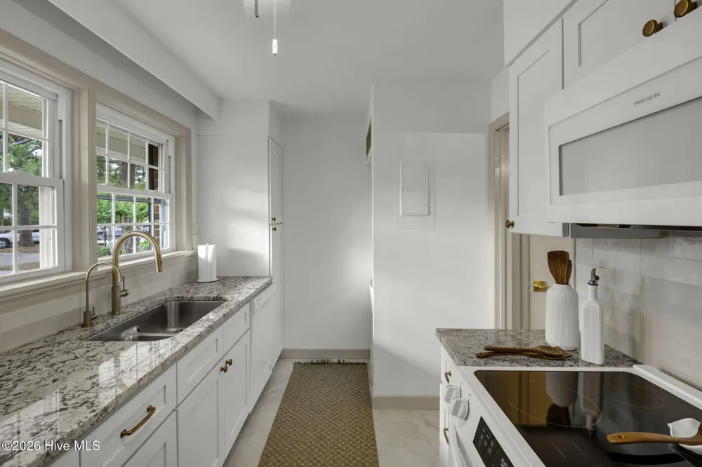 317 Driftwood Circle #B Southern Pines, NC 28387
