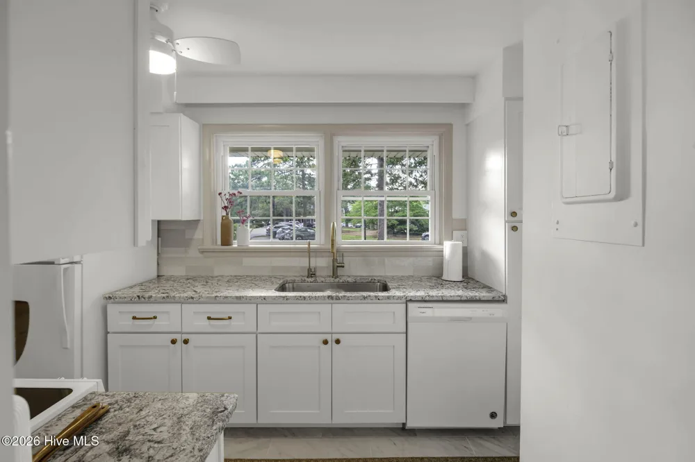 317 Driftwood Circle #B Southern Pines, NC 28387