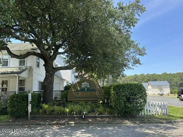 9 Croatan Court Manteo, NC 27954