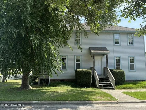 9 Croatan Court