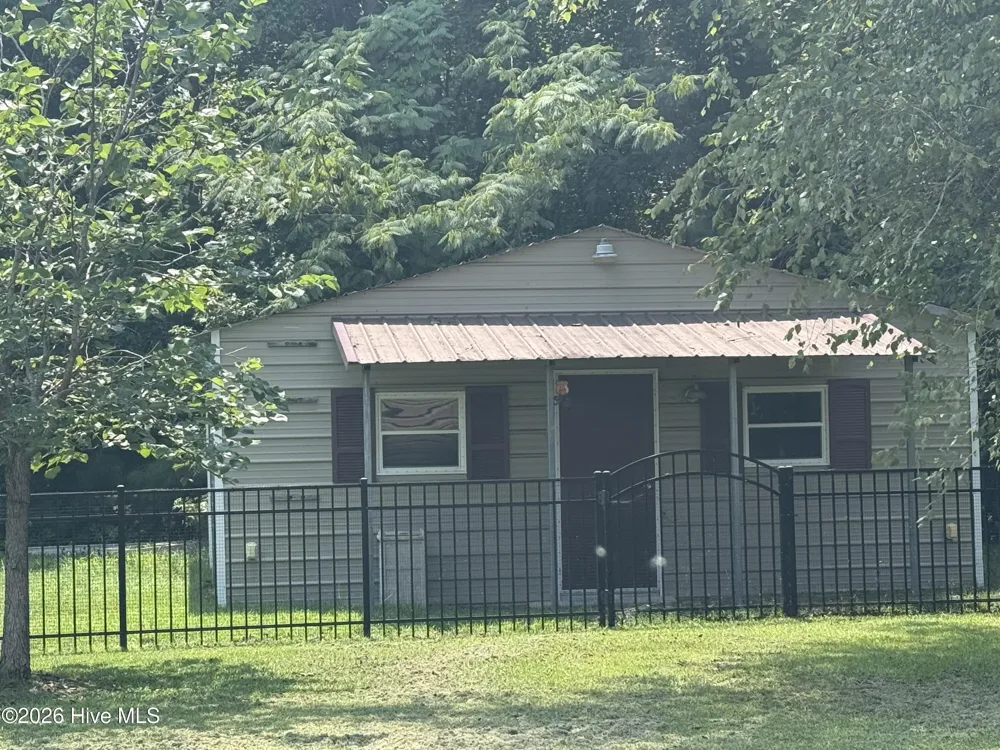 83 Pickett Way Swansboro, NC 28584
