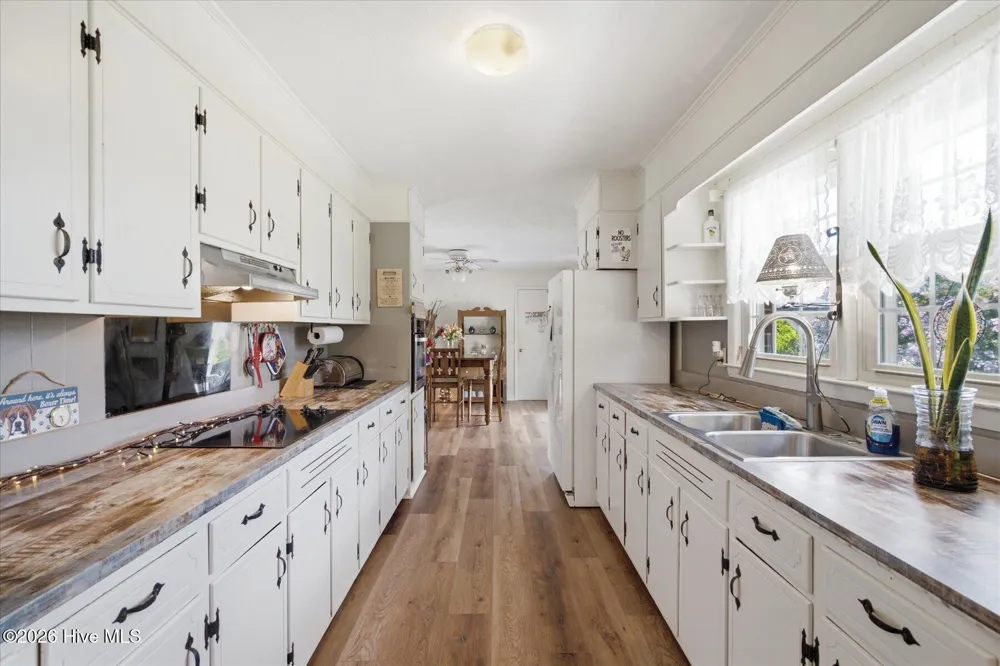 5312 Joe Brown Highway S Chadbourn, NC 28431