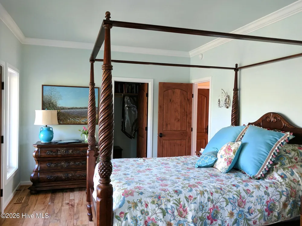 54 Creek Point Road Ocracoke, NC 27960