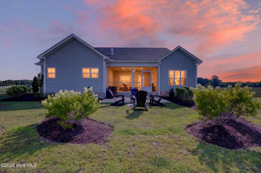 1116 Steele Drive Grimesland, NC 27837
