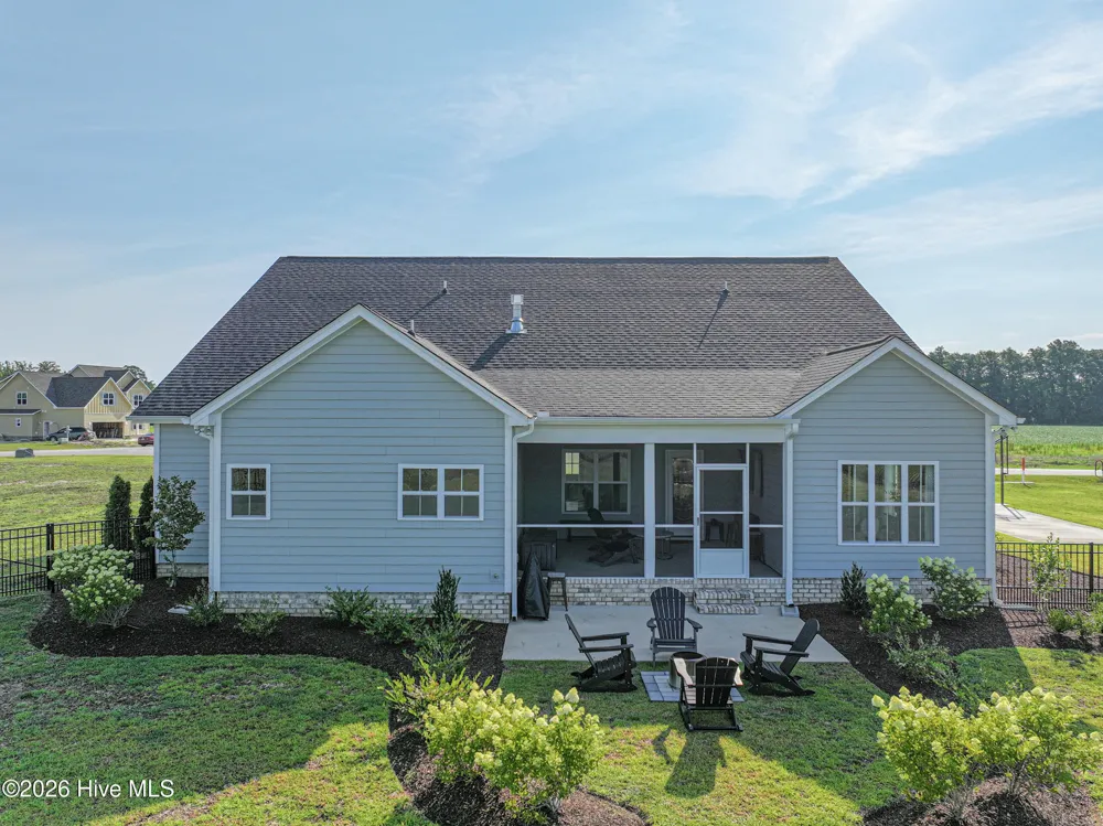 1116 Steele Drive Grimesland, NC 27837