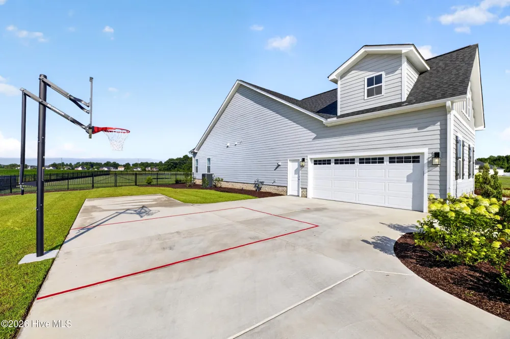 1116 Steele Drive Grimesland, NC 27837