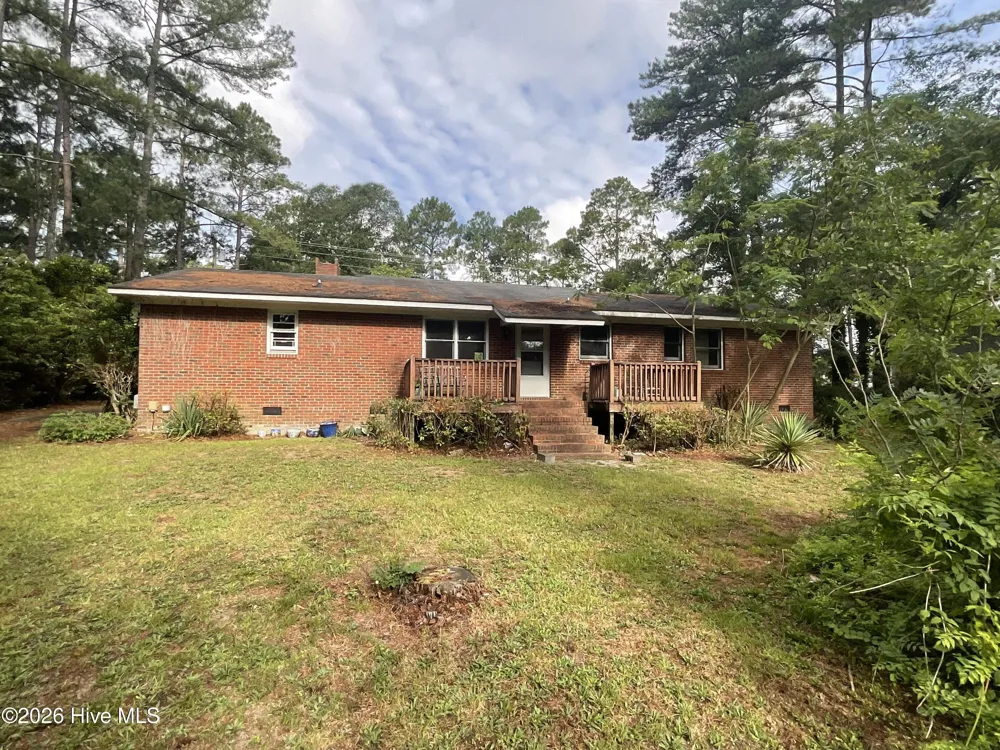 9761 Turnpike Road Laurinburg, NC 28352